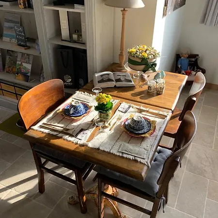 Bed & Breakfast Navy